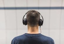 แค่ฟังไม่พอ: เคล็ดลับ ‘Active Listening’ เพื่อคำแนะนำที่เหนือกว่า แค่ฟังไม่พอ: เคล็ดลับ ‘Active Listening’ เพื่อคำแนะนำที่เหนือกว่า