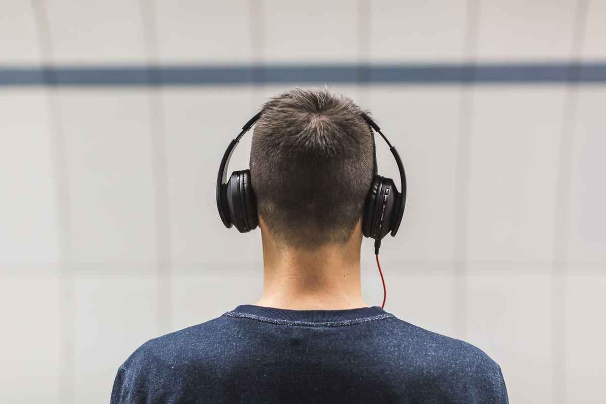 แค่ฟังไม่พอ: เคล็ดลับ ‘Active Listening’ เพื่อคำแนะนำที่เหนือกว่า